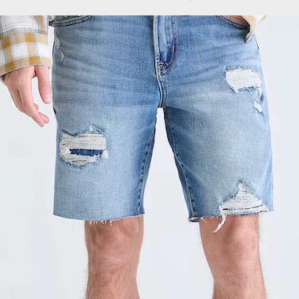 American Eagle Denim 360 Extreme Flex Shorts  33